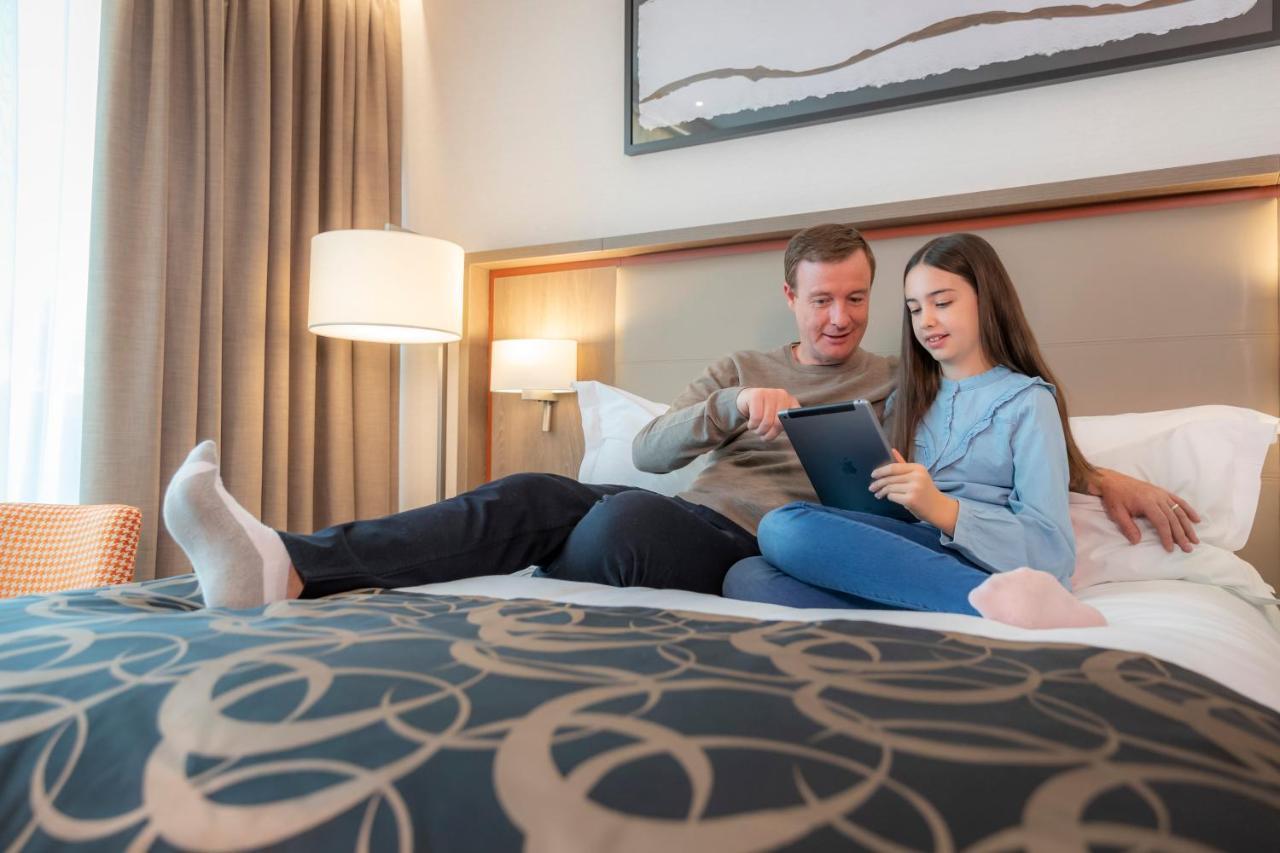 Clayton Hotel Liffey Valley Клондалкин Екстериор снимка