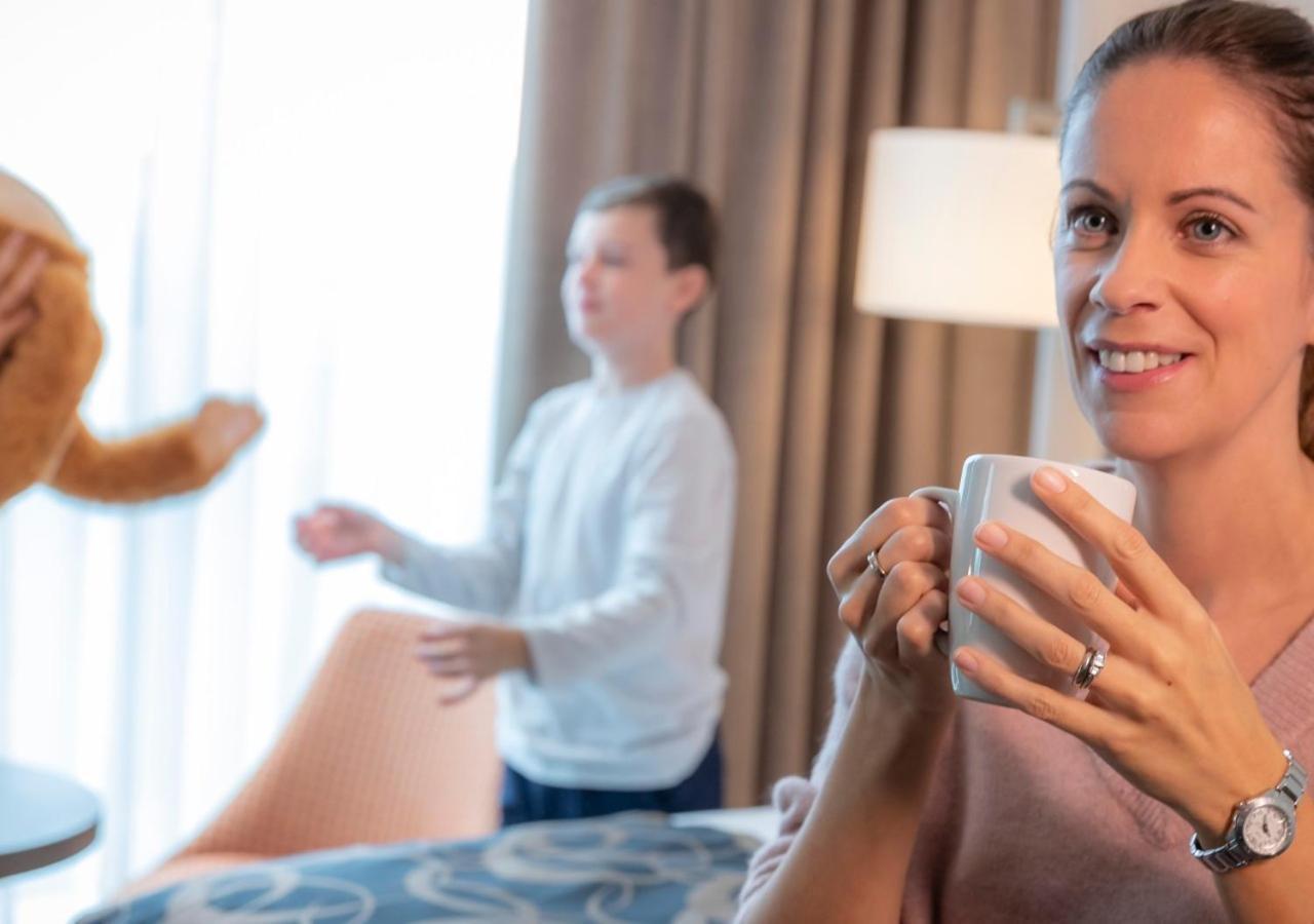 Clayton Hotel Liffey Valley Клондалкин Екстериор снимка