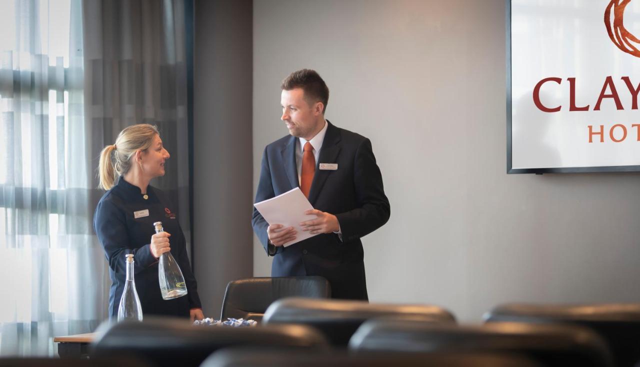 Clayton Hotel Liffey Valley Клондалкин Екстериор снимка