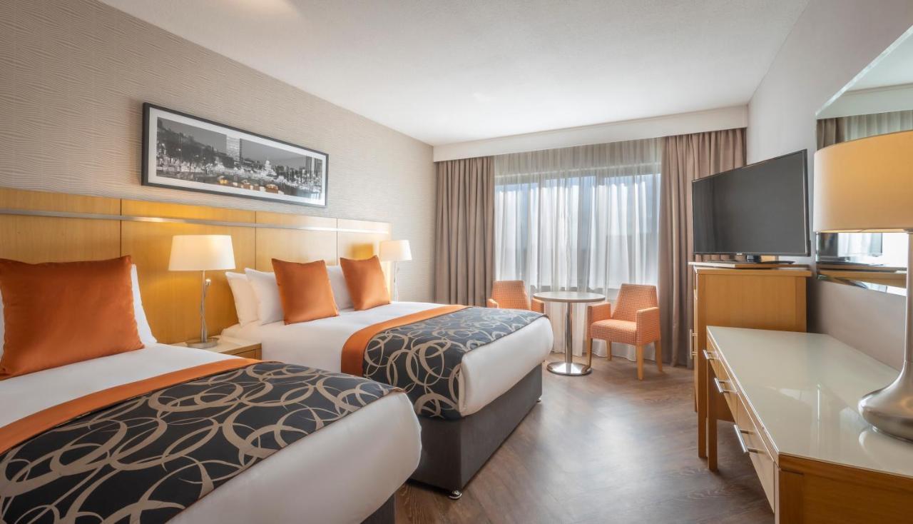 Clayton Hotel Liffey Valley Клондалкин Екстериор снимка